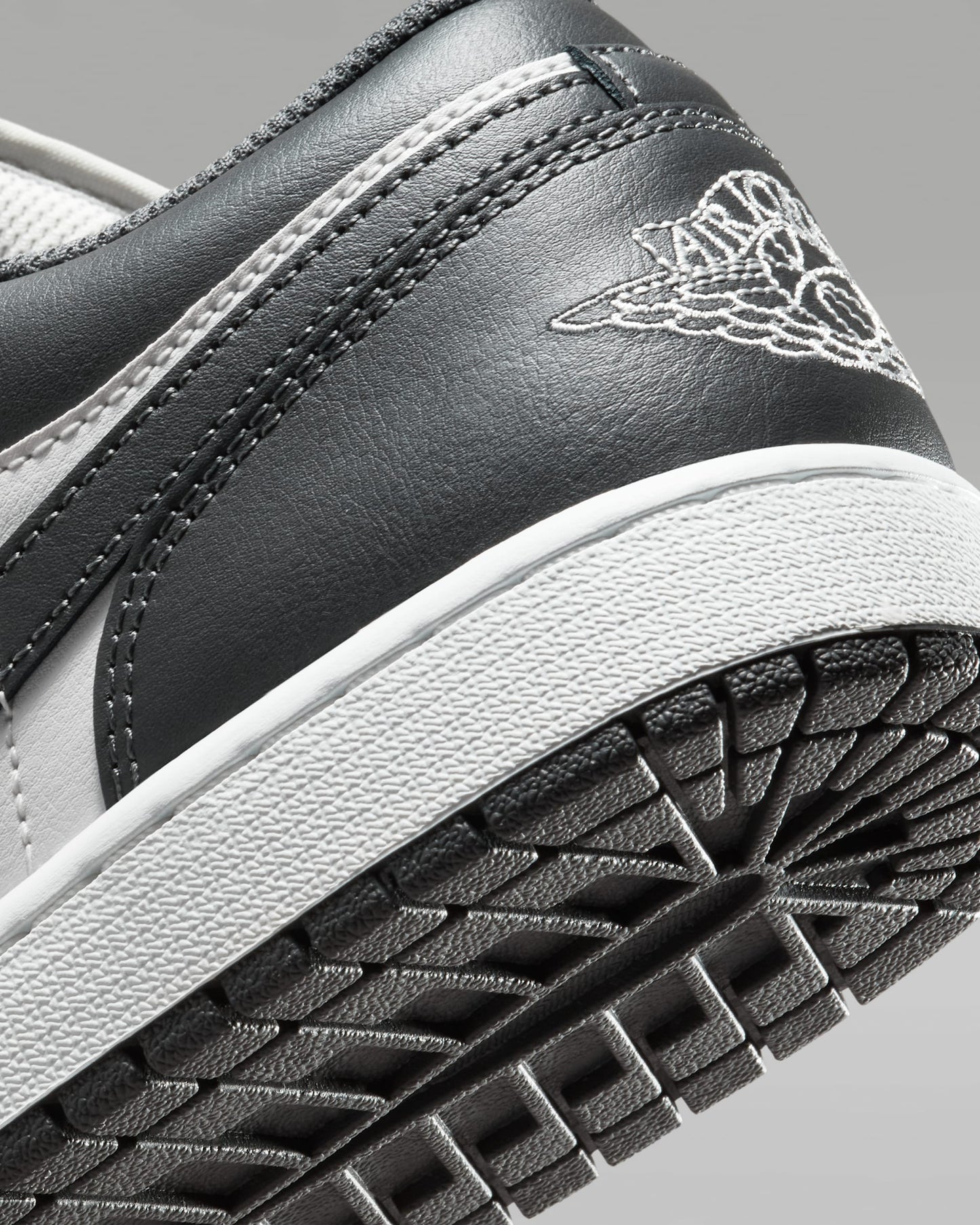 Air Jordan Low 1 Iron grey 2025