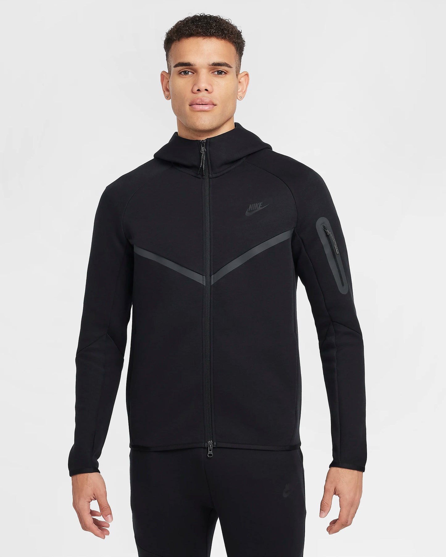 Ensemble Nike Tech Fleece Noir 2025