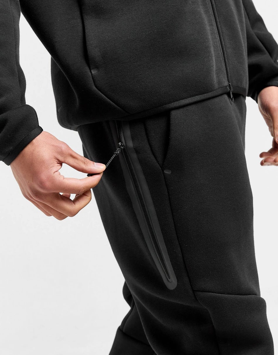 Ensemble Nike Tech Fleece Noir 2025