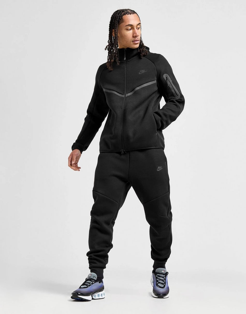 Ensemble Nike Tech Fleece Noir 2025