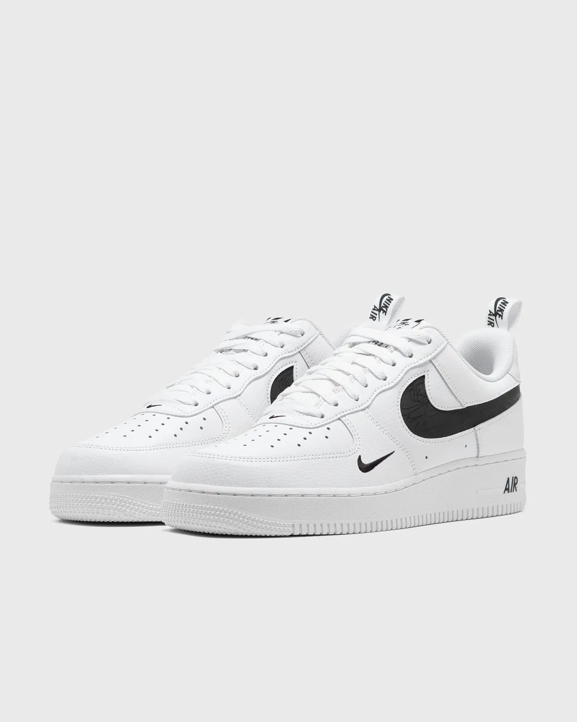 Nike Air Force 1 '07 LV8