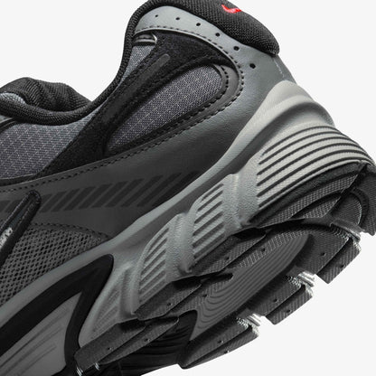 Nike V5 SE IRON Grey