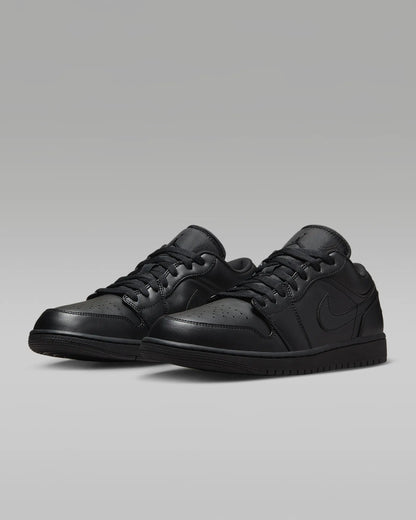 Air Jordan Low 1 Triple Black