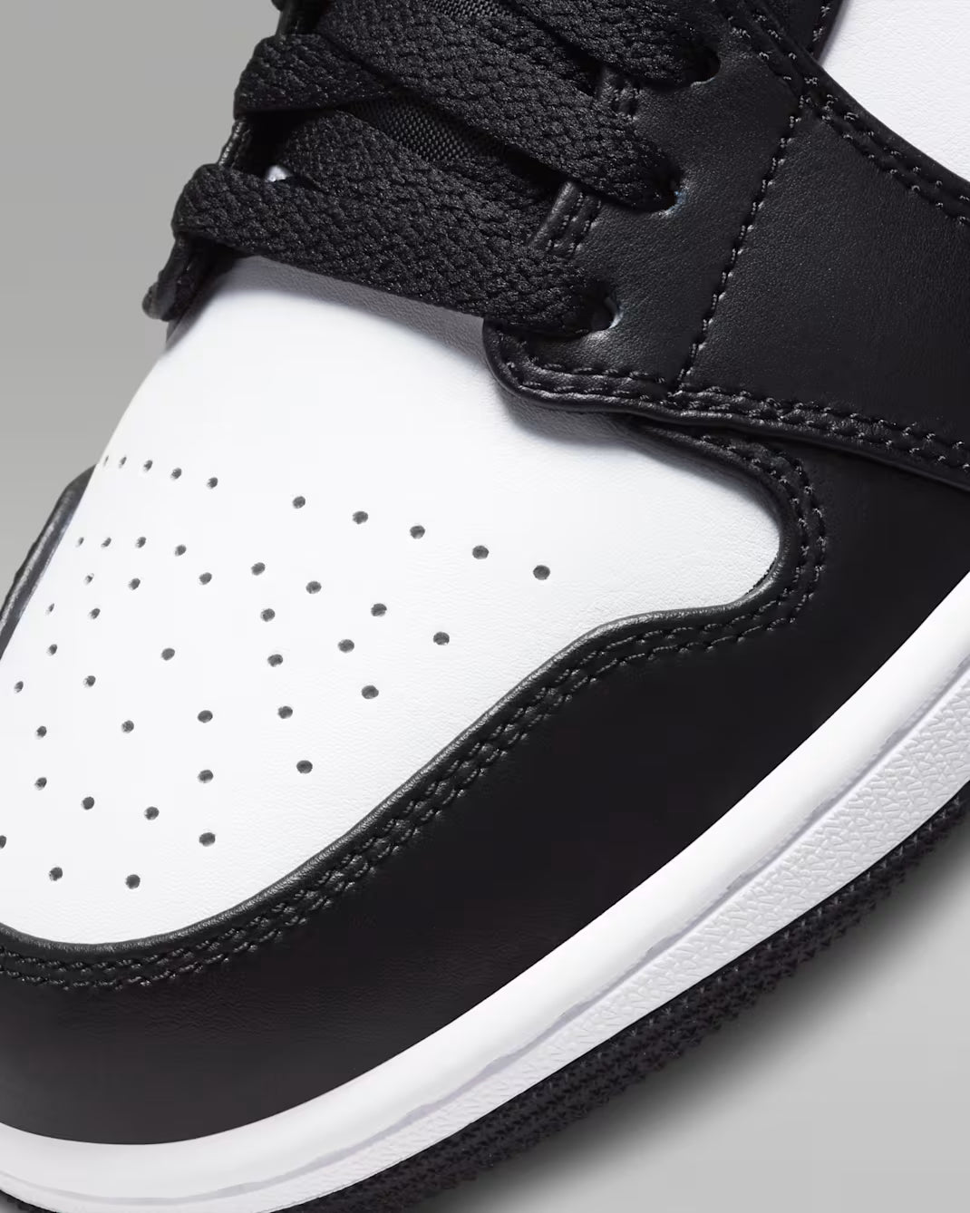 Air Jordan 1 Low Black/ Particle Grey 2025