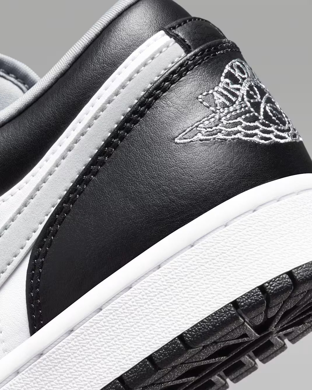 Air Jordan 1 Low Black/ Particle Grey 2025