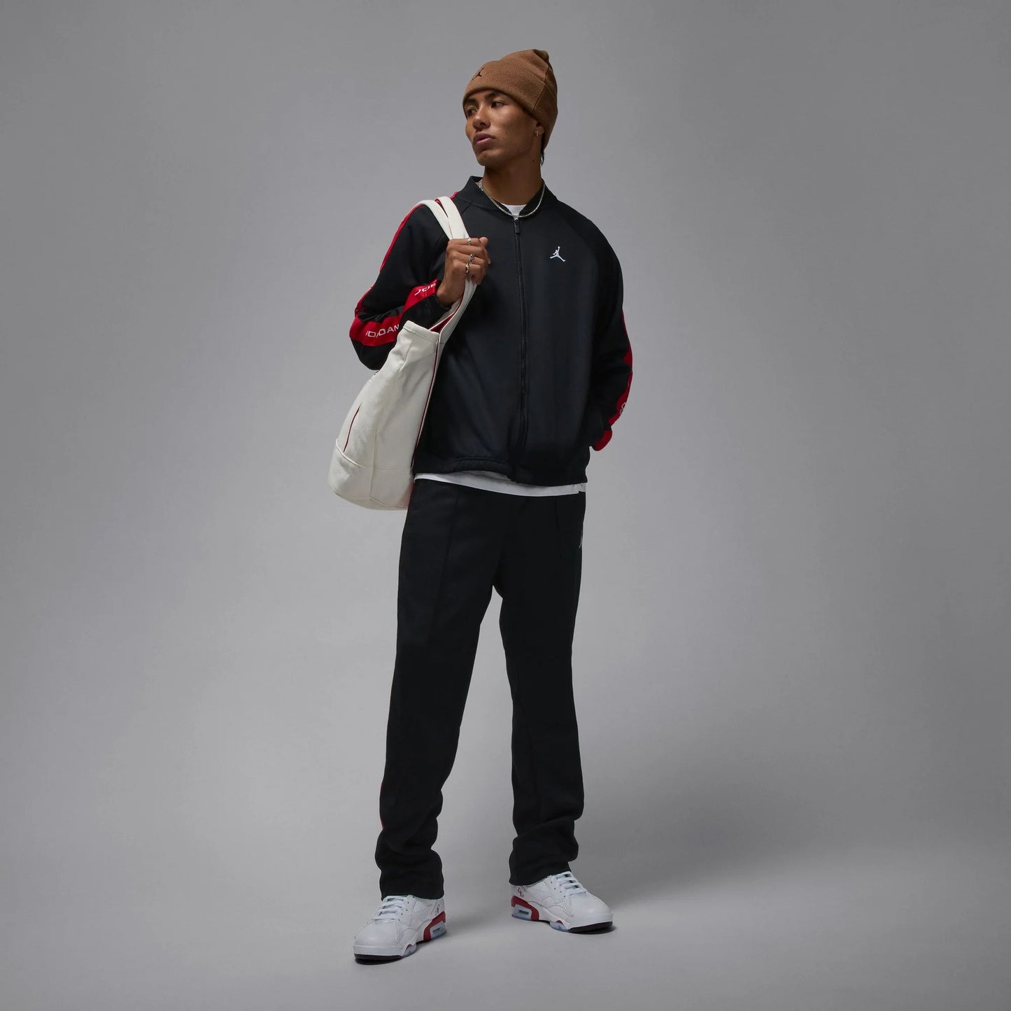 AIR JORDAN ESSENTIALS