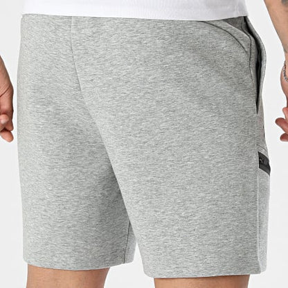 Short UA Unstoppable Fleece Tech