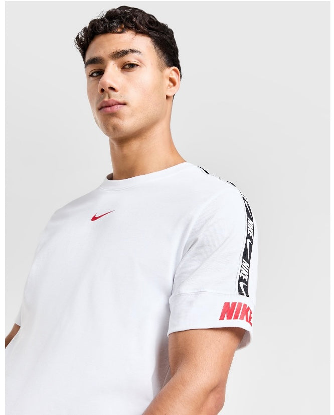 Tee Shirt Nike Repeat 2024