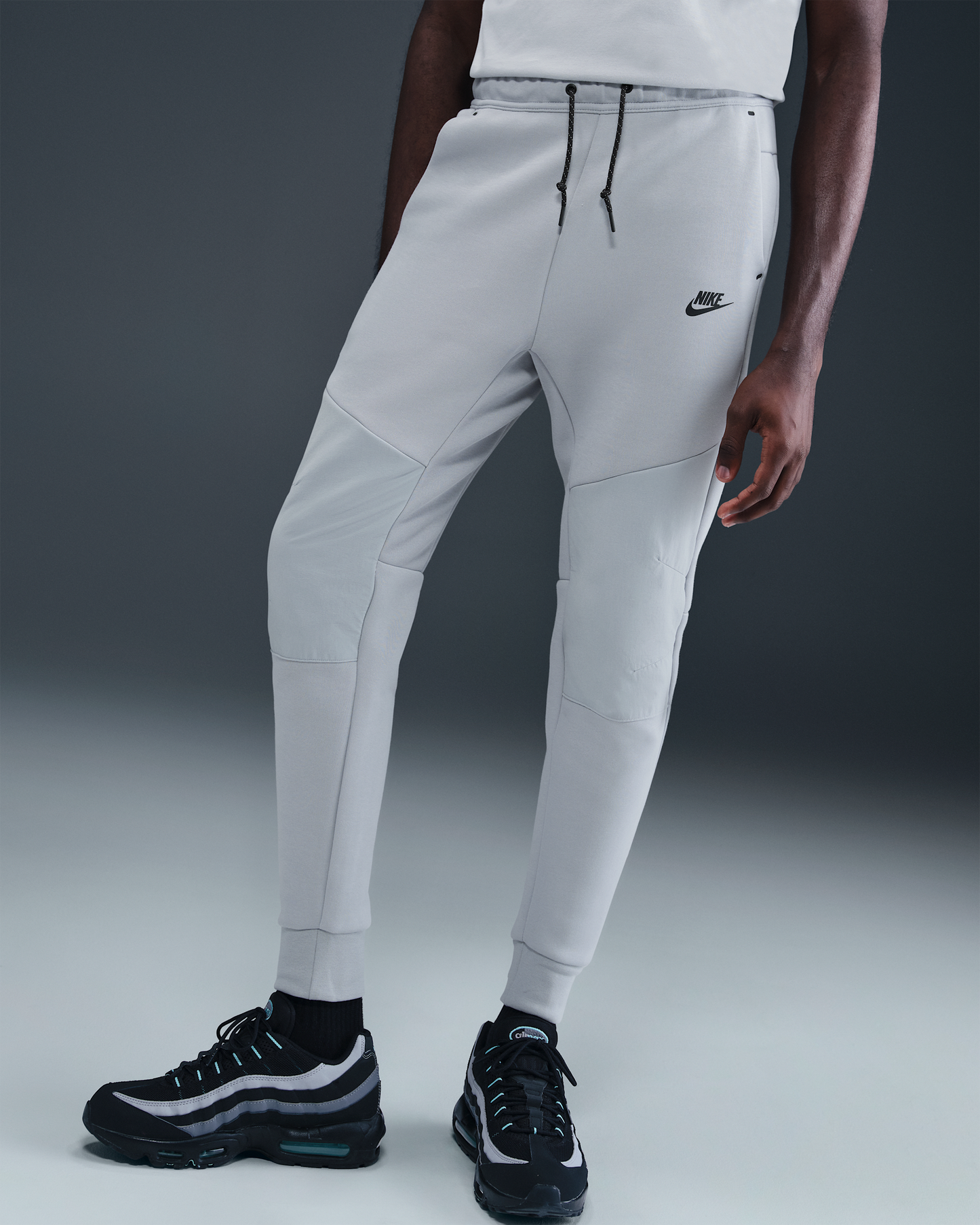 Pantalon Nike Tech Fleece Wolf Grey 2025
