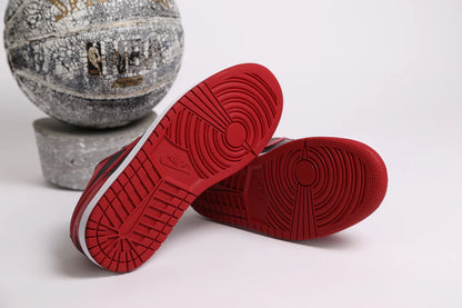 Air Jordan 1 Low - Reverse Bred