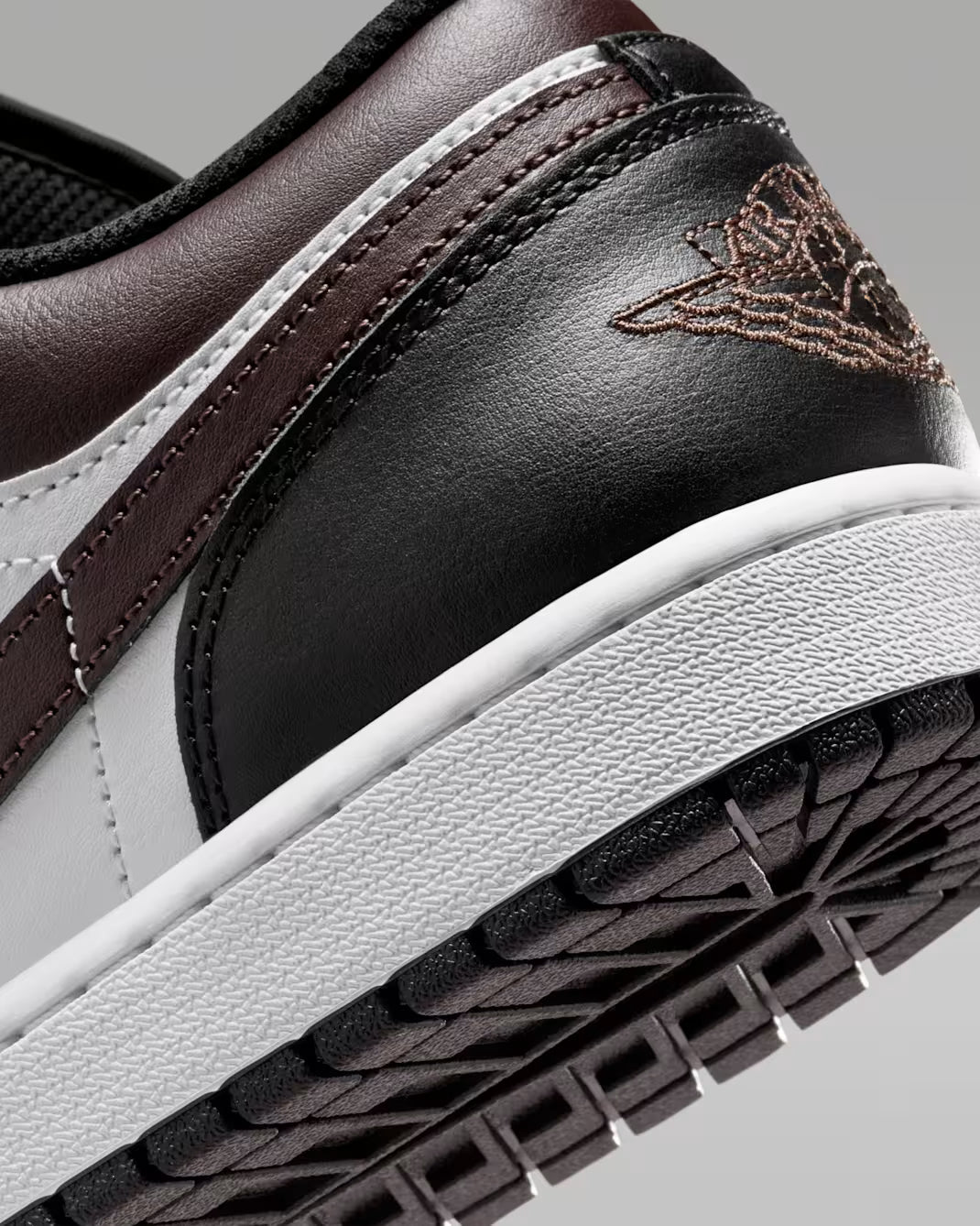 Air Jordan 1 Low Black/ Brown 2025