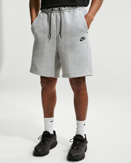 Short Nike Tech Gris 2026