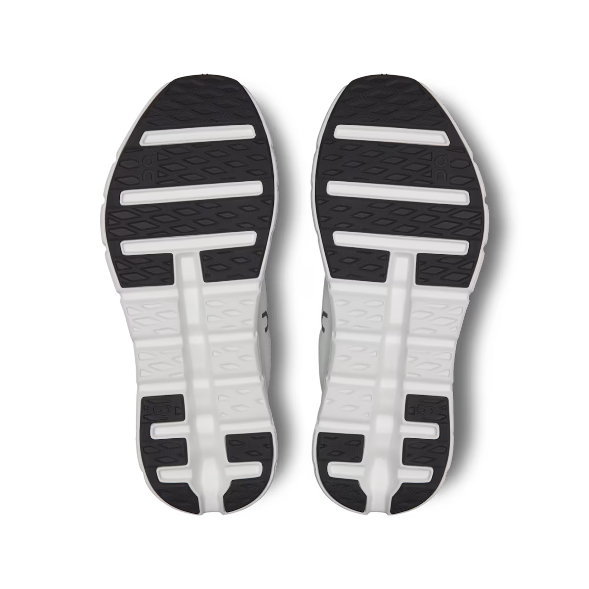 Chassure On cloudtilt White Black