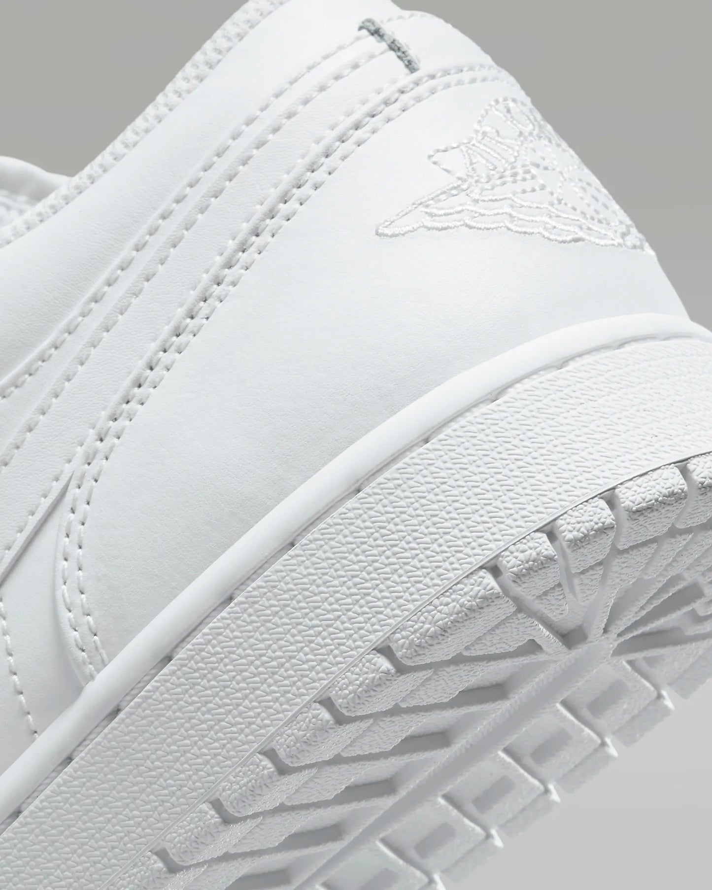 Air Jordan Low 1 Triple White