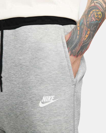 Pantalon Nike Tech Fleece Gris Noir 2024